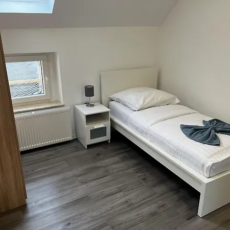 Cozy In Apartment *